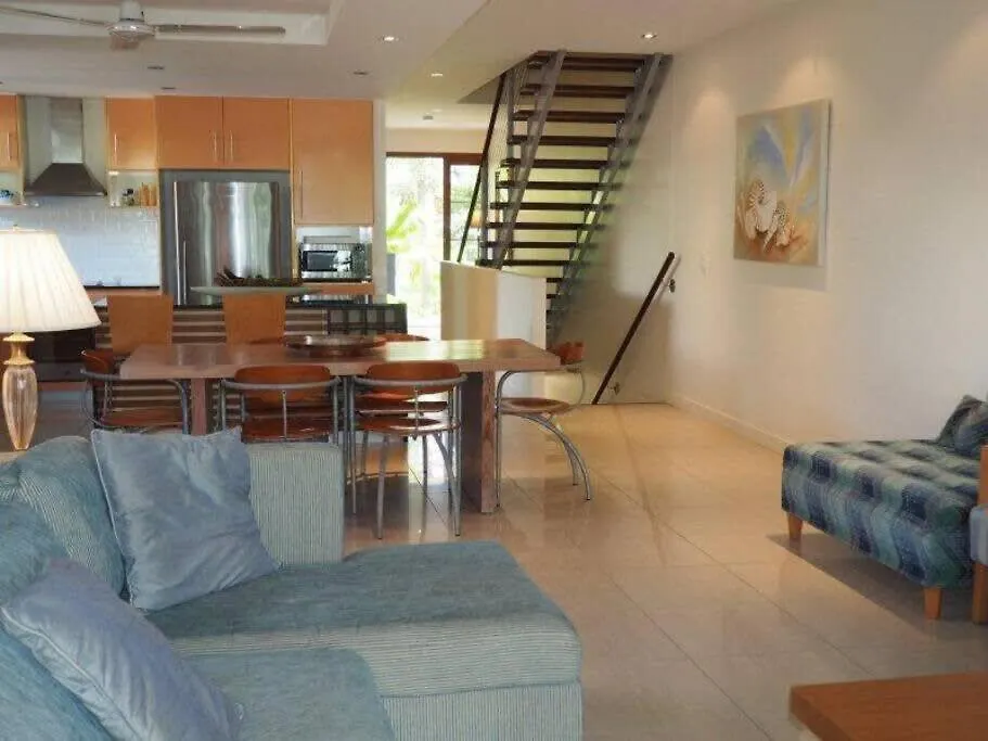 Beachfront Apartment 1 Beachfront Haven - 1 Bed Mission Beach